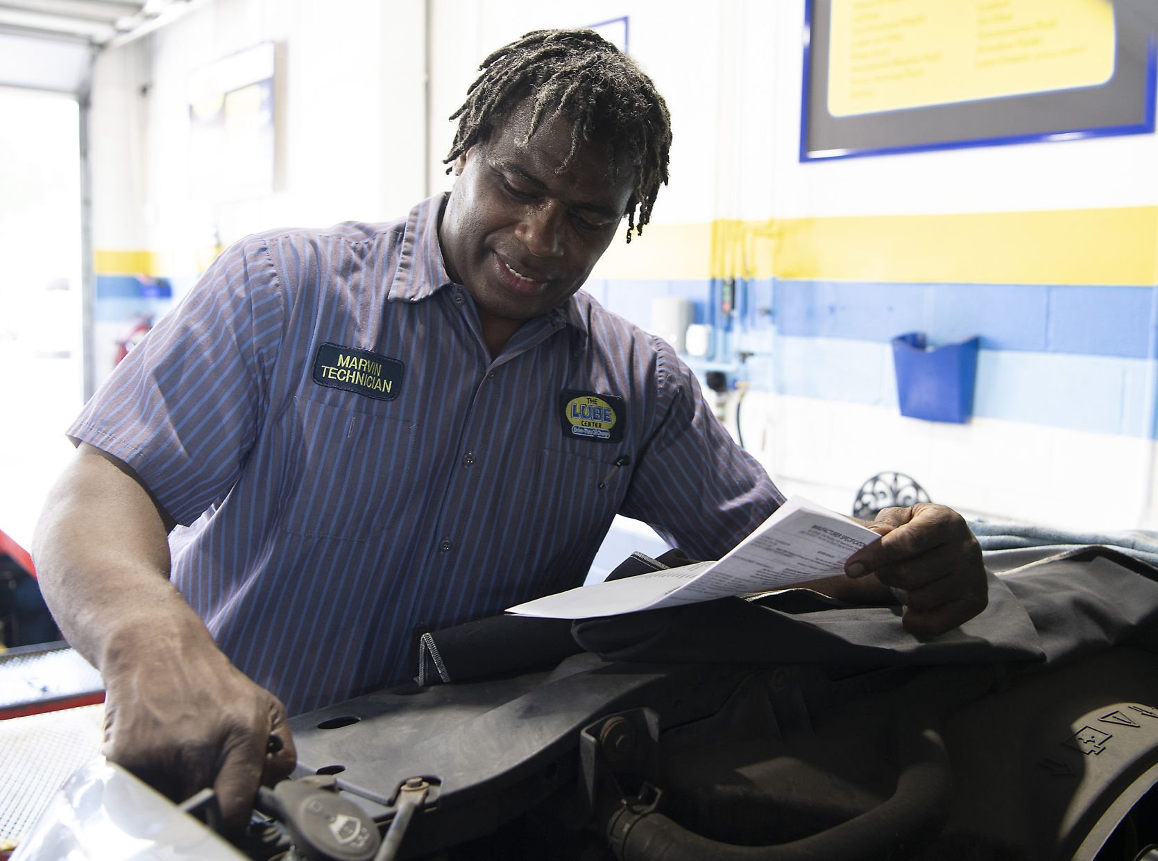 Marvin MIlls Singing Mechanic